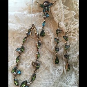 3 Pc Necklace bracelet earring set